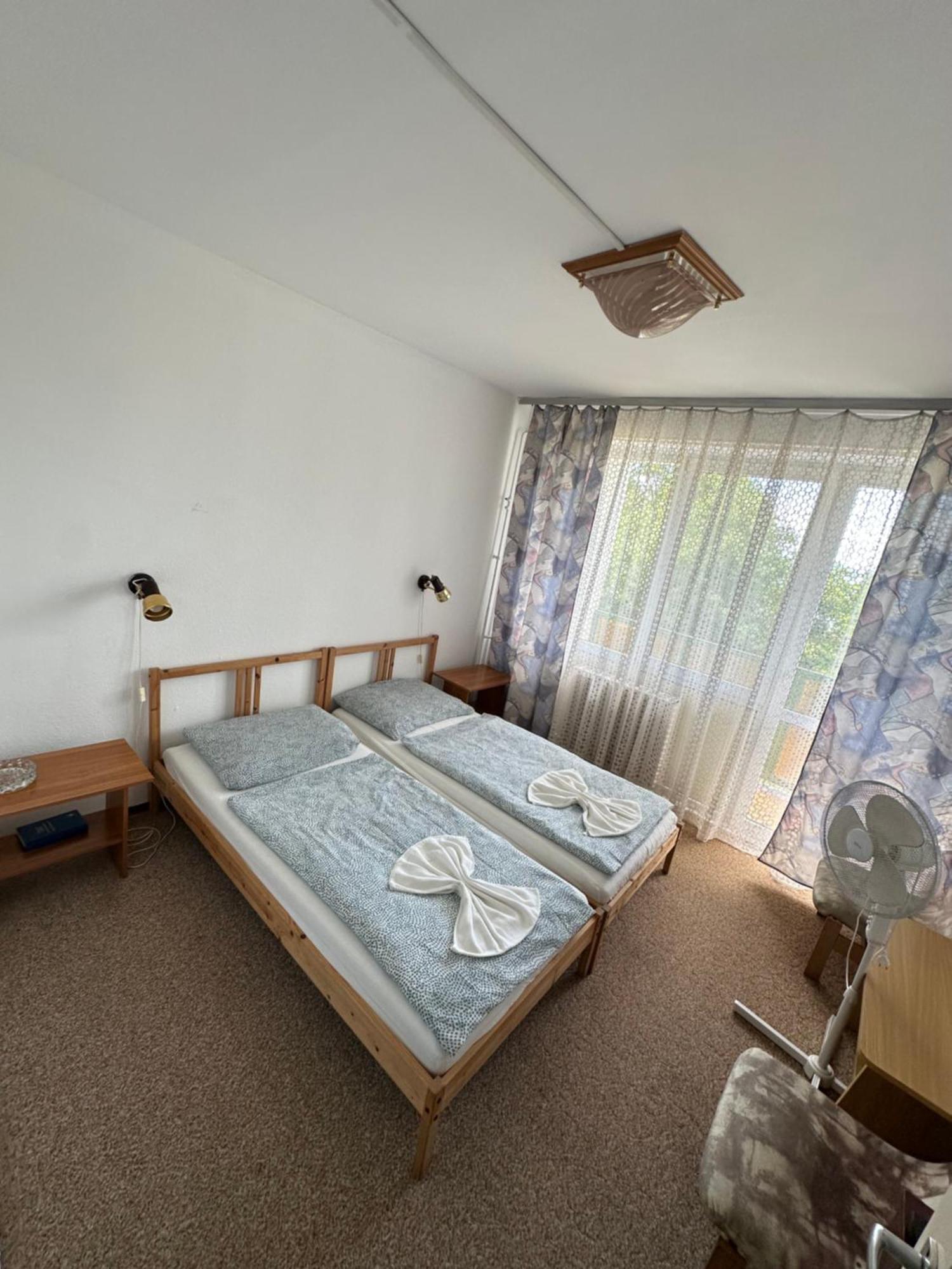 Aranypart Hostel شيوفوك المظهر الخارجي الصورة